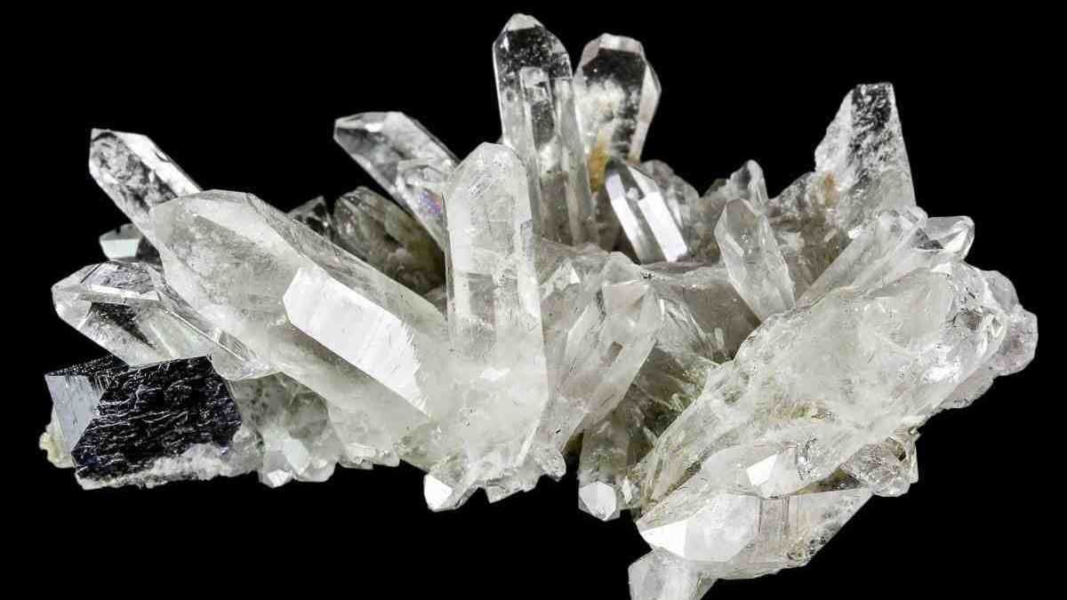 White Quartz: What is it for, And how it is Used? [2023]